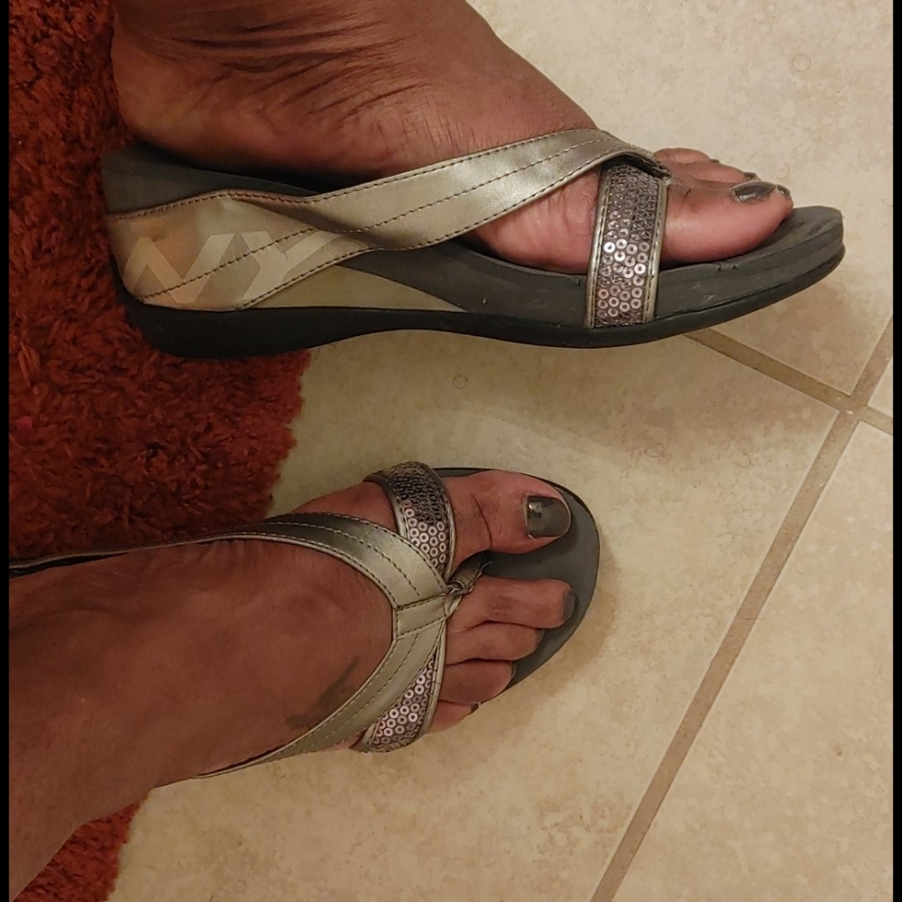 Flip flops